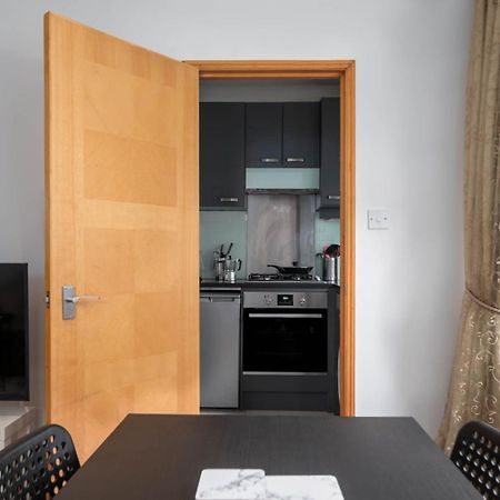 Guestready - Central Converted Mews In Bayswater London Exterior photo